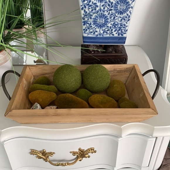 Wooden tray with handles serving or decorative - Picture 1 of 7